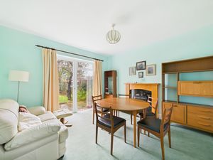 Dining Room- click for photo gallery